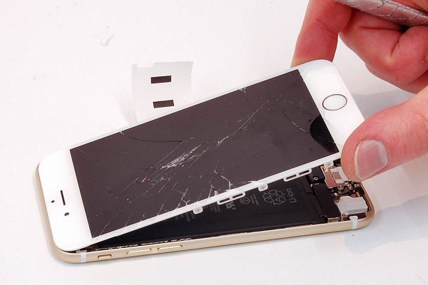 Disconnecting the screen from the phone