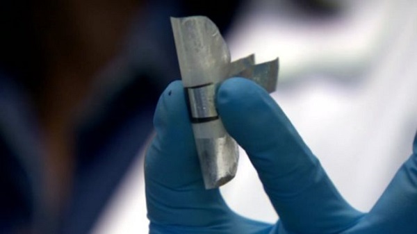 Pacemaker with flexible battery