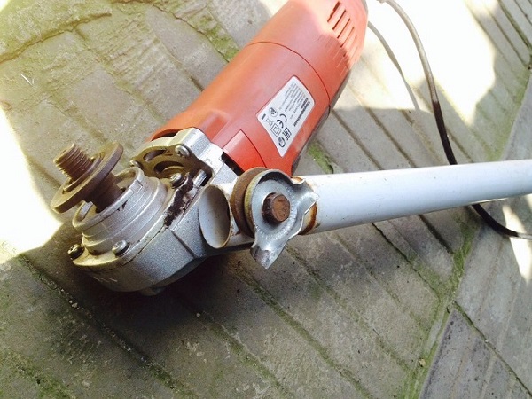 Rod mount