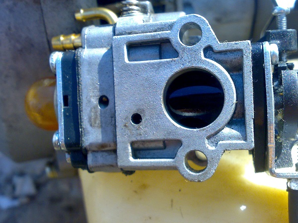 Trimmer carburetor