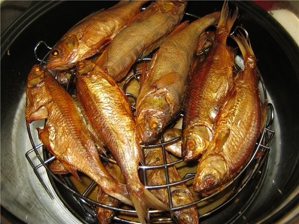Smoked fish