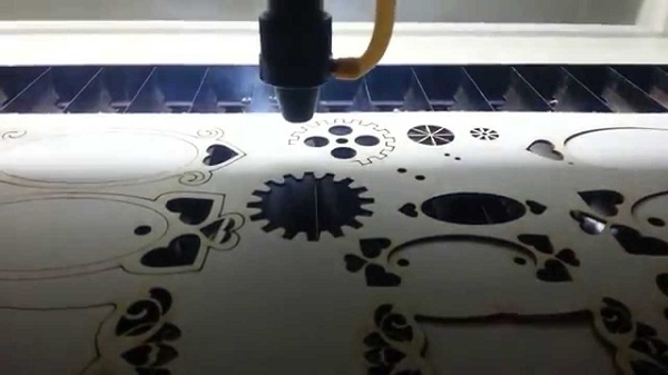 Cardboard cutting