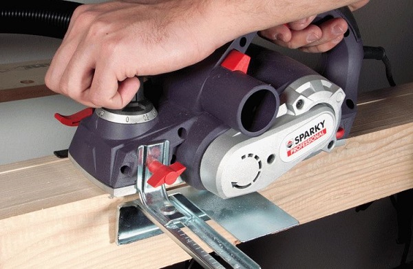Planer with two handles