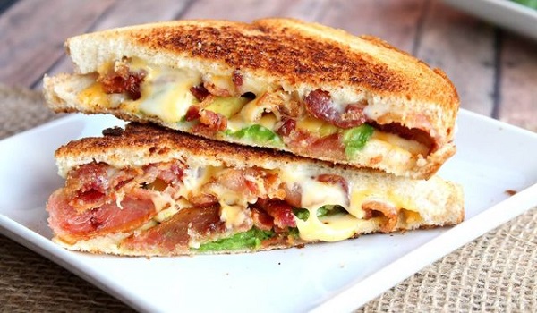 Sandwich with filling