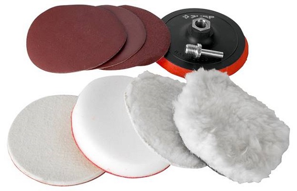 Polishing and grinding wheels