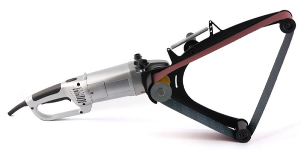 Roller nozzle on the grinder