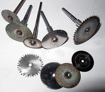 Disk holders