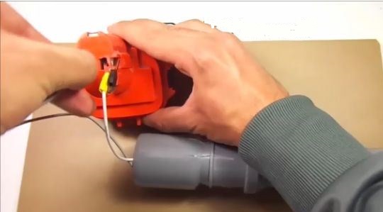 Contact clips