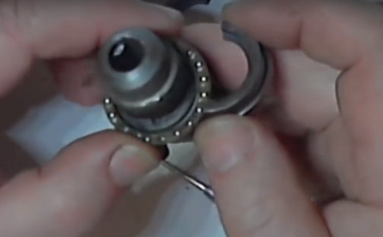 Nut of two halves