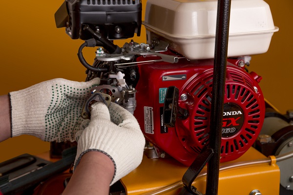 Repair of the gasoline engine