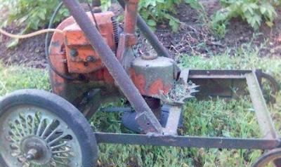 Frame attachment