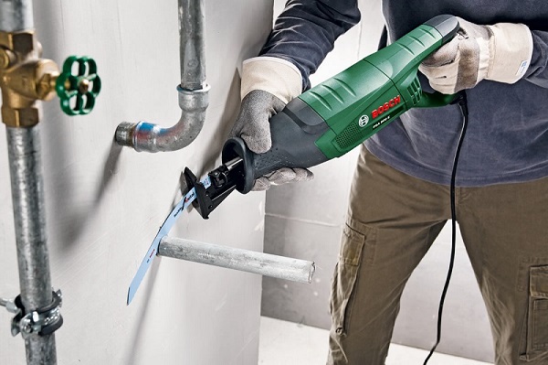 Reciprocating saw