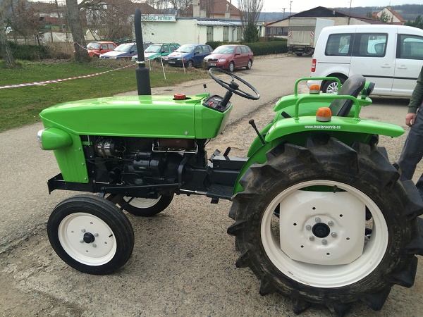 Rear wheel drive mini tractor