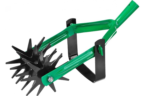 Hand cultivator