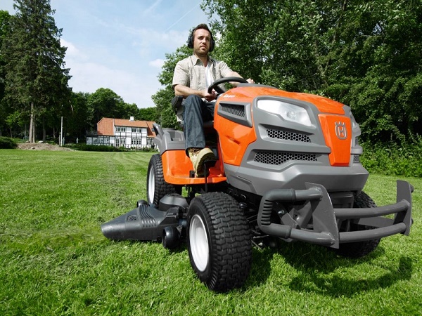 Mini tractor