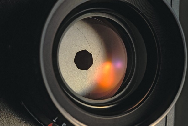 Lens