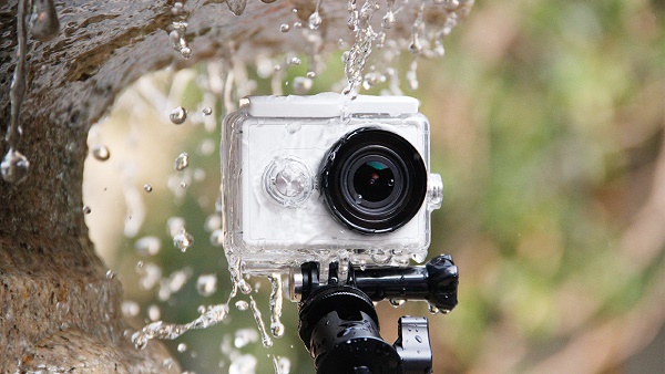 Action camera