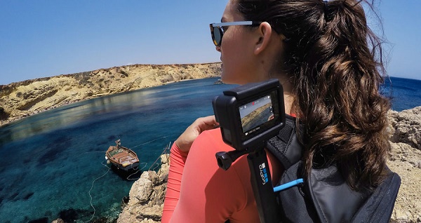Action camera