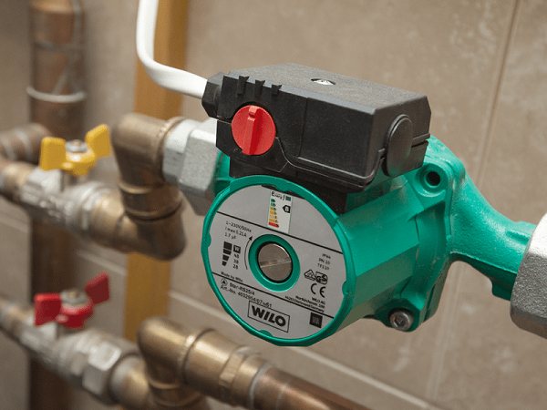 Adjustable pump