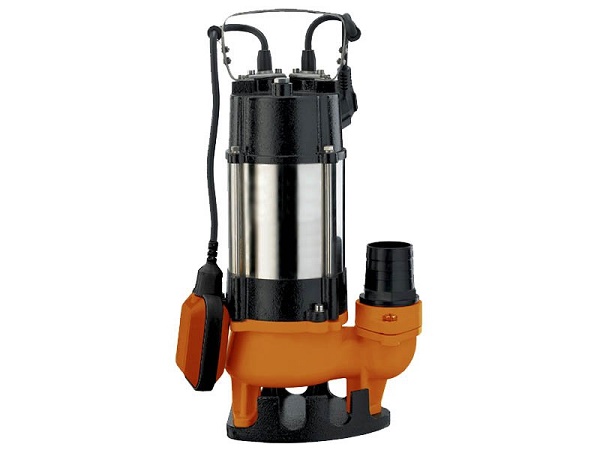 Submersible pump