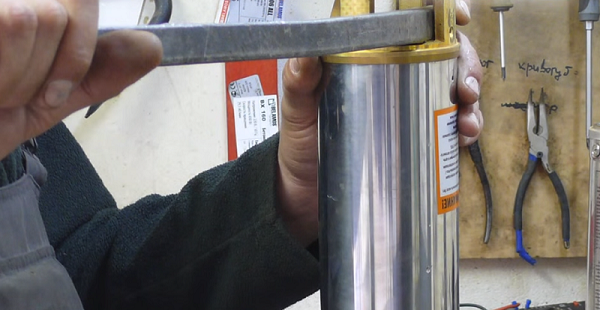Unscrew the flange