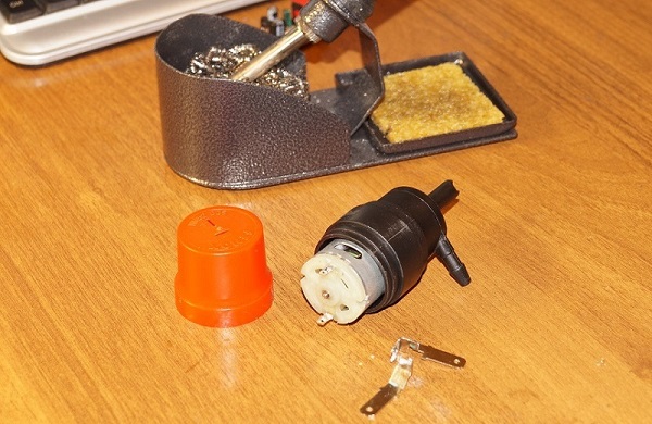 Cover with washer