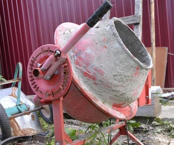 Dirty concrete mixer