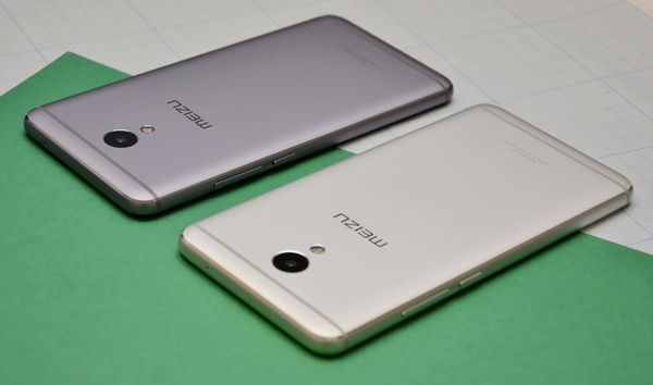 Upper end of the smartphone