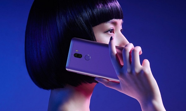 Girl talking on the phone
