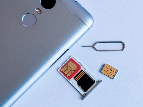 Card slot