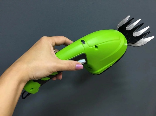 Household scissors