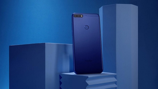 Smartphone blue Huawei Honor 7C Pro