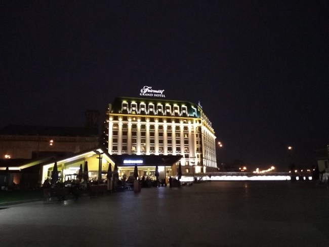 Sample photo at night
