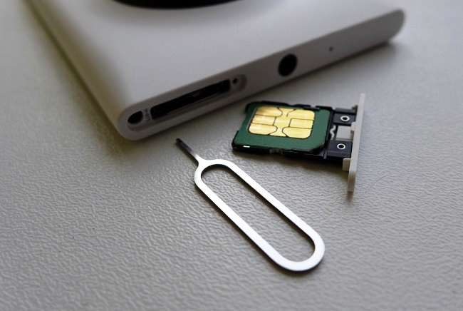 Card slot
