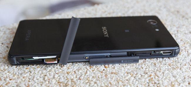 Smartphone slots