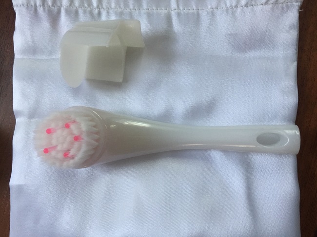 Manual Facial Cleansing Brush