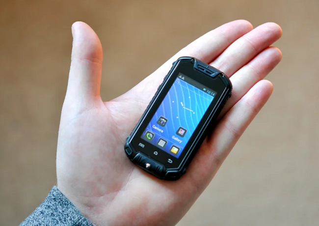 Small smartphone